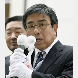 当時、圧倒的な発言力を持っていた橋下市長に猛反論をした小西禎一候補（Ｃ）共同通信社