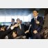 新元号発表の日、朝から報道陣に対応する安倍首相（Ｃ）共同通信社