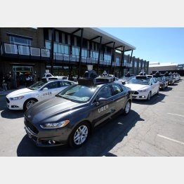 ウーバーの自動運転車（試験走行）／（Ｃ）ロイター