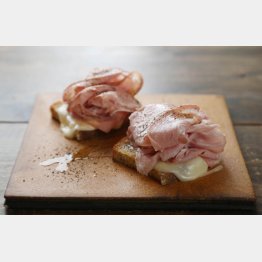 合う酒＝白ワイン（Ｃ）日刊ゲンダイ