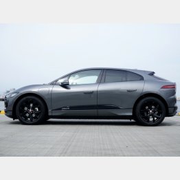 フロントノーズはエンジンが絶対入らない短さ（撮影）小沢コージ