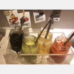 ドレッシングには「モリンガ」が（Ｃ）日刊ゲンダイ