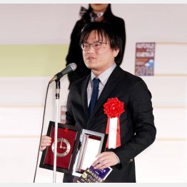 受賞者はブラック企業問題に取り組む今野晴貴氏（Ｃ）日刊ゲンダイ