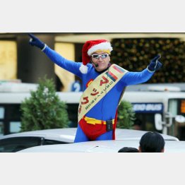 2012年都知事選でのマック赤坂氏（Ｃ）日刊ゲンダイ