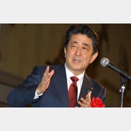 大義なんて関係なく、勝てる時に解散を打つのが安倍首相（Ｃ）日刊ゲンダイ