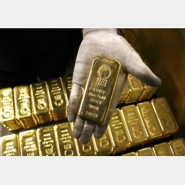 「金銀比価」は８８倍（Ｃ）ロイター＝共同