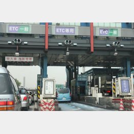 一律１０００円の上乗せを検討（Ｃ）日刊ゲンダイ