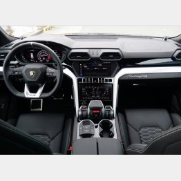 インテリアもランボルギーニらしい（写真）小沢コージ