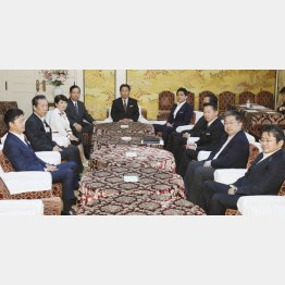 足並みを揃えた野党（Ｃ）共同通信社