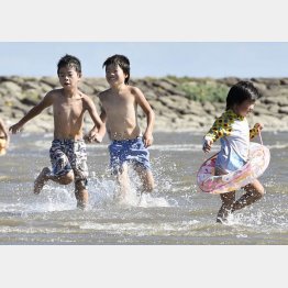 今年も暑くなりそう…（Ｃ）共同通信社