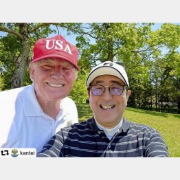 外交は、国益の極大化のための１ミリ単位でのせめぎ合い（トランプ米大統領とラウンドする安倍首相＝右、首相自身のツイッターに投稿された写真）