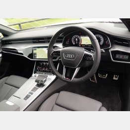 未来感満載な車内（写真）小沢コージ