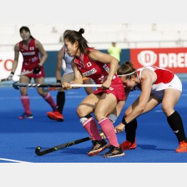 ホッケーも狙い目（Ｃ）共同通信社