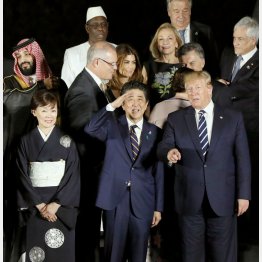 女将なたたずまいの昭恵夫人とともに（代表撮影）