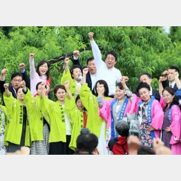 公示日は「福島あづま果樹園」で第一声（Ｃ）日刊ゲンダイ