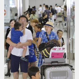 令和最初の夏休みはどこに？（Ｃ）共同通信社