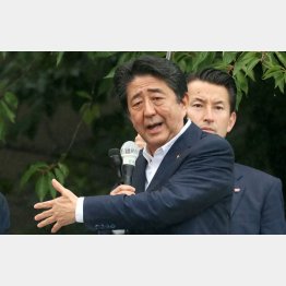 一国の首相が他党の党首に敬意を払わないなんて（Ｃ）日刊ゲンダイ