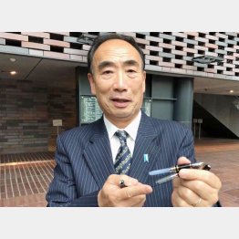 「法廷が長引いて万年筆２本のインクが切れた」と籠池泰典元理事長（撮影）相澤英樹