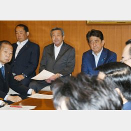自民党の役員会は暗かった（Ｃ）日刊ゲンダイ