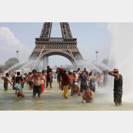 トロカデロ広場（Ｃ）ロイター