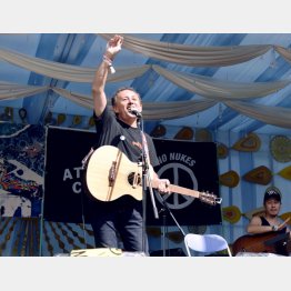 フジロックから辺野古反対！（玉城デニー沖縄県知事）／（Ｃ）共同通信社