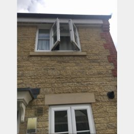 （ローラさんのフェイスブックから）