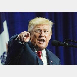 再選に向けほえ続ける？（Ｃ）ロイター