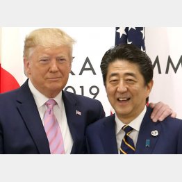 トランプ米大統領（左）と安倍首相（Ｃ）JMPA／稲葉訓也