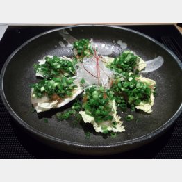 名物の「ぶつ刺し」（Ｃ）日刊ゲンダイ