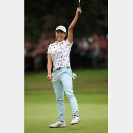 全英女子オープンで日本勢42年ぶりに優勝した渋野日向子（連続写真はこちらから）（Ｃ）ロイター／Action Images