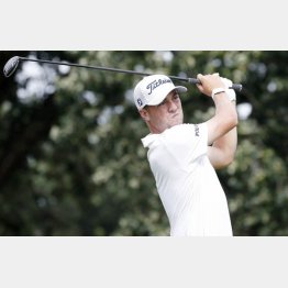 10アンダーと有利なハンディを得て発進するJ・トーマス（Ｃ）ロイター／USA TODAY Sports