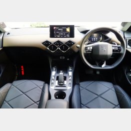 あちこちダイヤモンドモチーフだらけ（写真）小沢コージ