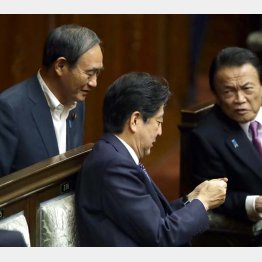 3人で十分（Ｃ）日刊ゲンダイ