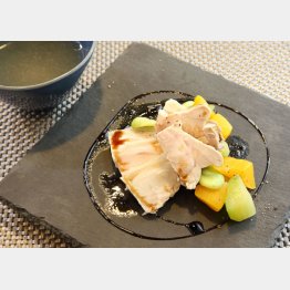 合う酒＝白ワイン（Ｃ）日刊ゲンダイ