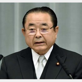 田中和徳復興相（Ｃ）共同通信社