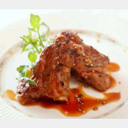 合う酒＝白ワイン（Ｃ）日刊ゲンダイ