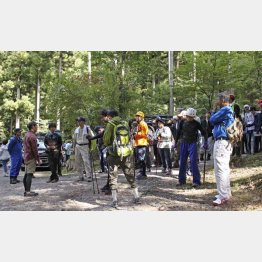 行方不明の小倉美咲ちゃんを捜索するため、キャンプ場に集まったボランティア（Ｃ）共同通信社