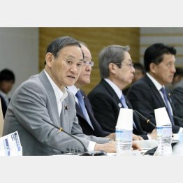 サイバーセキュリティ戦略本部の会合であいさつする菅官房長官（Ｃ）共同通信社