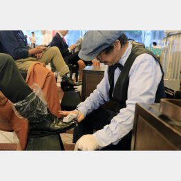 ビジネスマンでにぎわう千葉スペシャル（Ｃ）日刊ゲンダイ