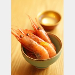 合う酒＝日本酒（Ｃ）日刊ゲンダイ