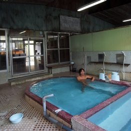 純温泉に目覚めた熊本県山鹿温泉「桜町温泉」（廃業）／（提供写真）