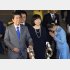国民には増税を強いて海外へは破格の大盤振る舞い（ＡＳＥＡＮ首脳会議でタイを訪問した安倍首相夫妻）／（Ｃ）共同通信社