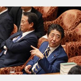 今井雅人議員に対するヤジに言い訳する情けない総理大臣（Ｃ）日刊ゲンダイ