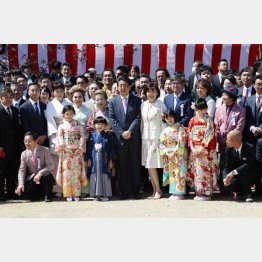 嘘はすぐバレる（Ｃ）日刊ゲンダイ