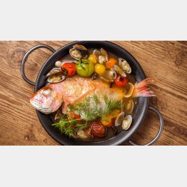 うまいが意外と骨を取るのが面倒くさい（Ｃ）PIXTA