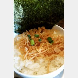 ピリ辛のほぐしホタテが抜群（Ｃ）日刊ゲンダイ