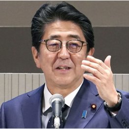 自分が逃げ回っているのに…（Ｃ）共同通信社