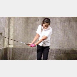 連続写真はこちらから（Ｃ）日刊ゲンダイ