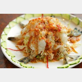 合う酒＝カシスソーダなど（Ｃ）日刊ゲンダイ