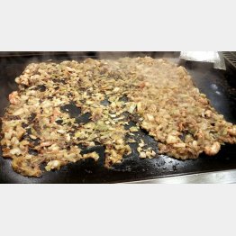 向かって左側がおこげ部分（Ｃ）日刊ゲンダイ